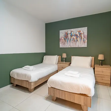 Spacious 4br,4bath With Ac, Balcony, Wifi & Terrace By 360 Estates Apartment