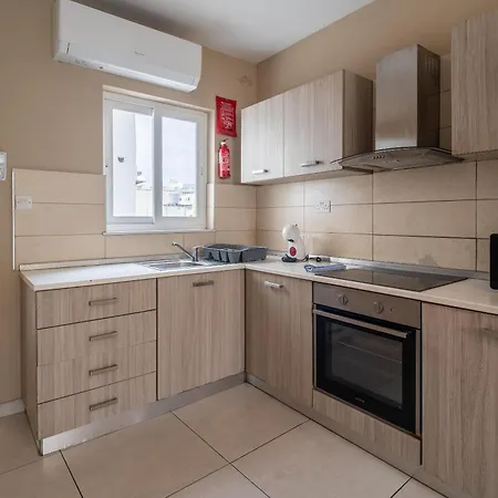 4br With Ac, Balcony, Wifi & Terrace By 360 Estates 아파트