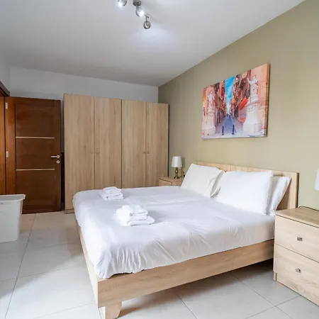 Spacious 4br,4bath With Ac, Balcony, Wifi & Terrace By 360 Estates Apartment