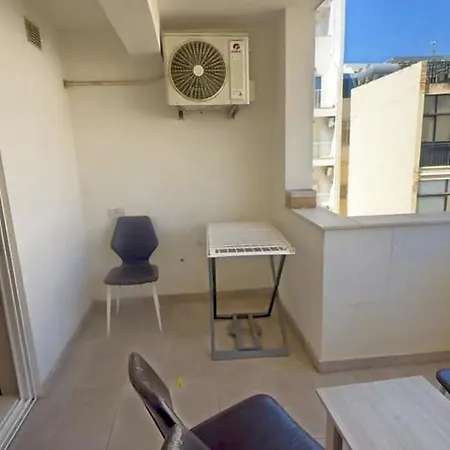 아파트 4br With Ac, Balcony, Wifi & Terrace By 360 Estates