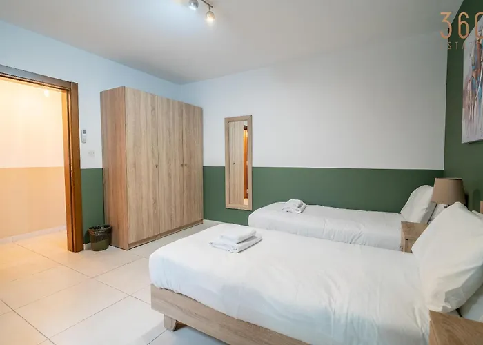 Apartament 4br With Ac, Balcony, Wifi & Terrace By 360 Estates